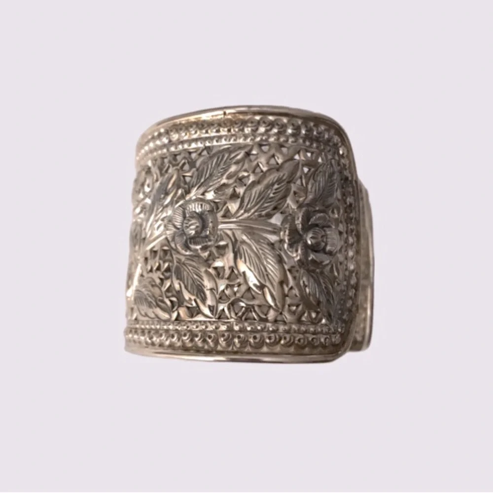 Vintage Equestrian Sterling Silver Wide Cuff Bracelet Stamped 925 - Picture 10 of 12